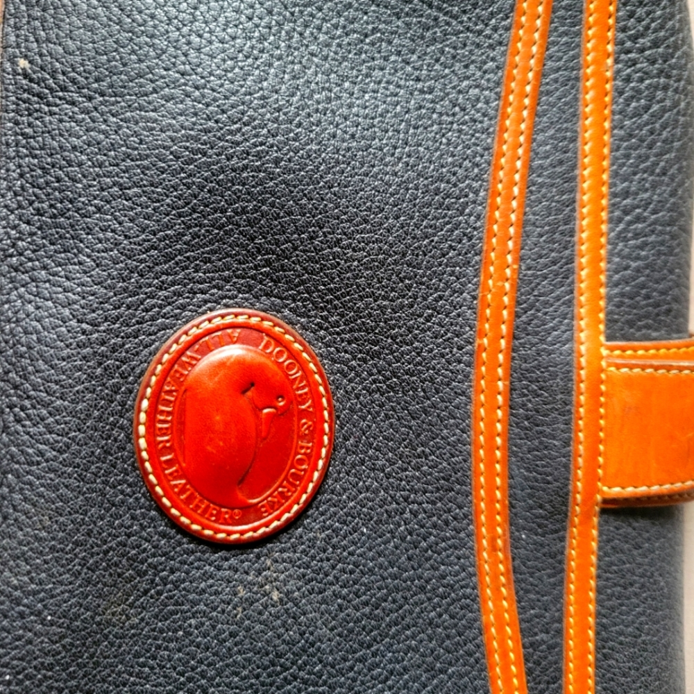 Authentic Vintage Dooney & Bourke cross body all weather two tone shoulder bag